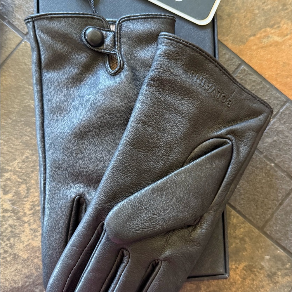 Bolvaint Paris Black Adela Lambskin Leather Gloves with Cashmere Lining
